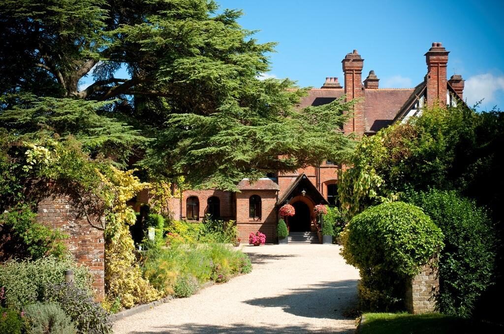 Careys Manor scoops gold award for Green Tourism