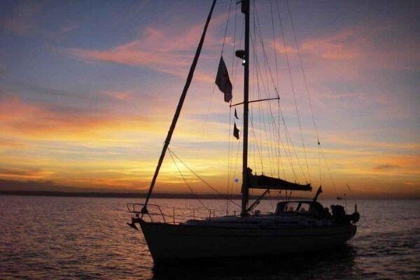 Escape Yachting lunch and dinner Solent trips from Lymington 2020